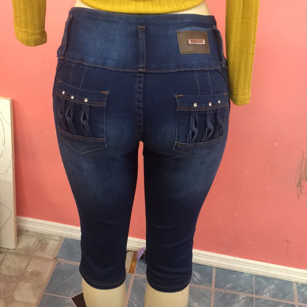 NWT push up short - Picture 2 of 3